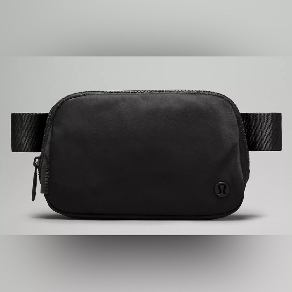 lululemon athletica Everywhere Belt Bag